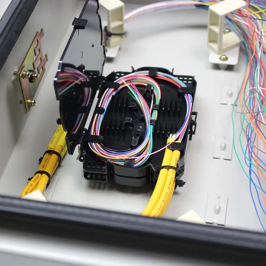 YTDB-2M96B(36SC/72LC) Fiber Optic Distribution Metal Box