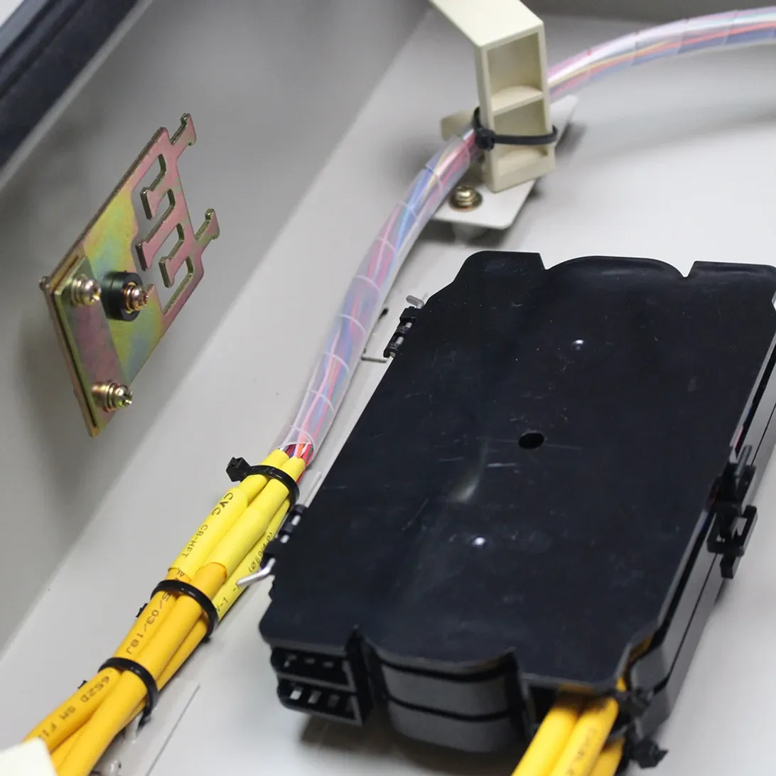 YTDB-2M96B(96SC/192LC) Fiber Optic Distribution Metal Box